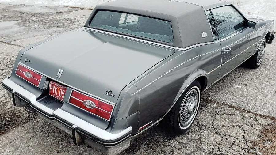 1985 Buick Riviera 4th-7th Gen - Image 10 of 12