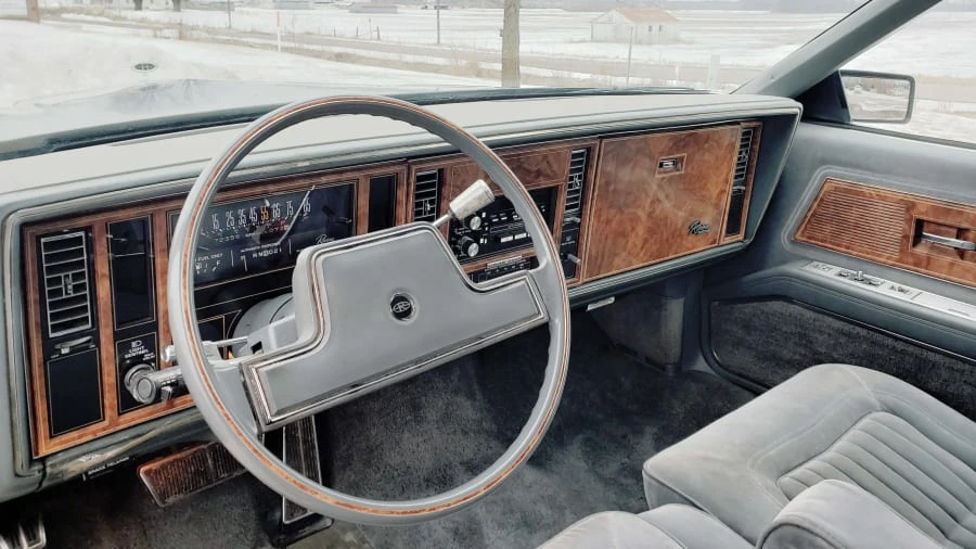1985 Buick Riviera 4th-7th Gen - Image 4 of 12