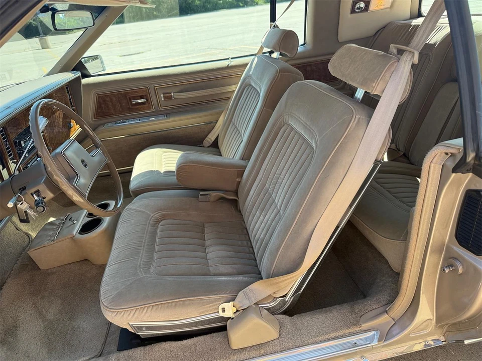 1985 Buick Riviera 4th-7th Gen - Image 7 of 13