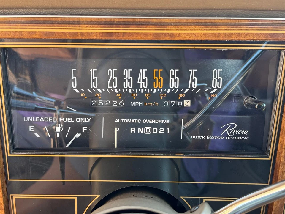 1985 Buick Riviera 4th-7th Gen - Image 11 of 13