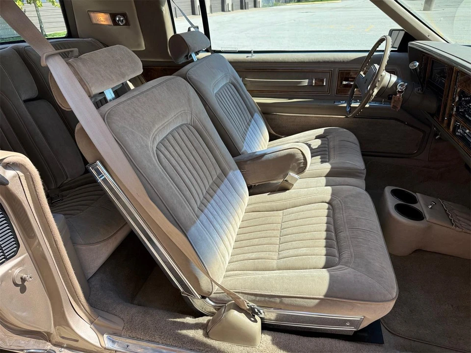1985 Buick Riviera 4th-7th Gen - Image 9 of 13