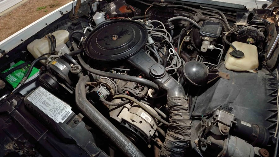 1985 Buick Riviera 4th-7th Gen - Image 6 of 12