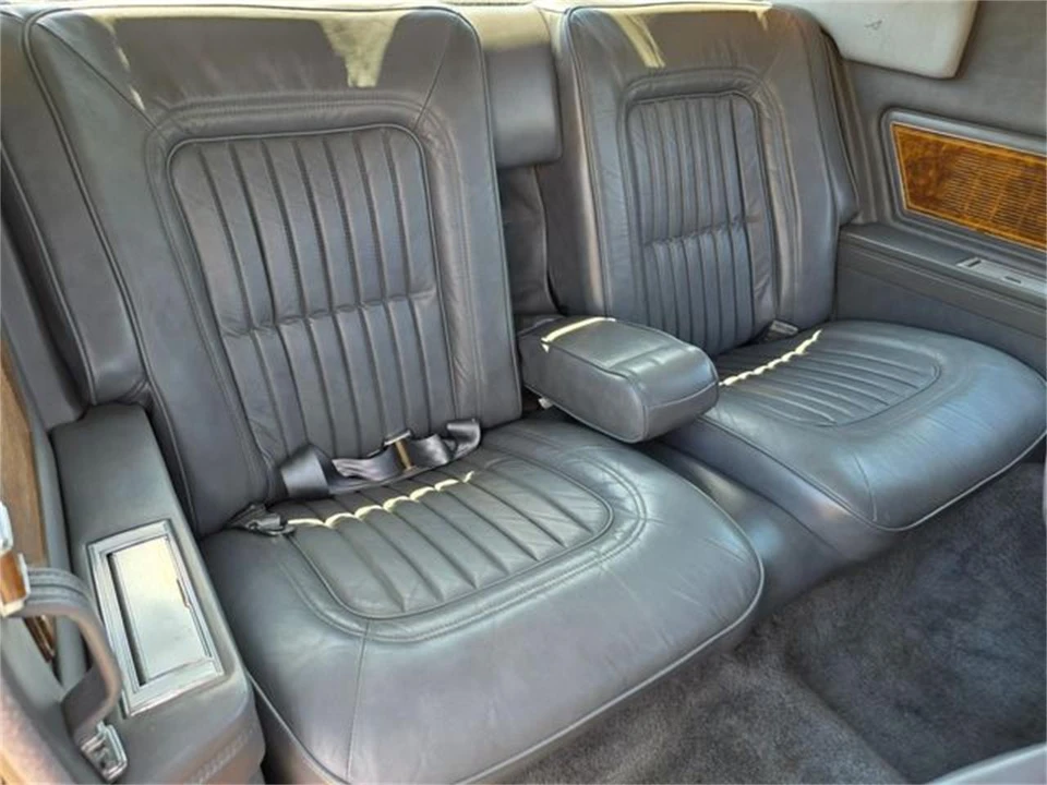 1985 Buick Riviera 4th-7th Gen - Image 27 of 31