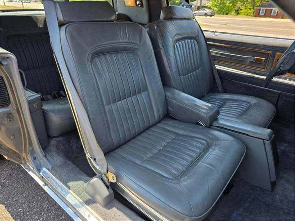 1985 Buick Riviera 4th-7th Gen - Image 28 of 31