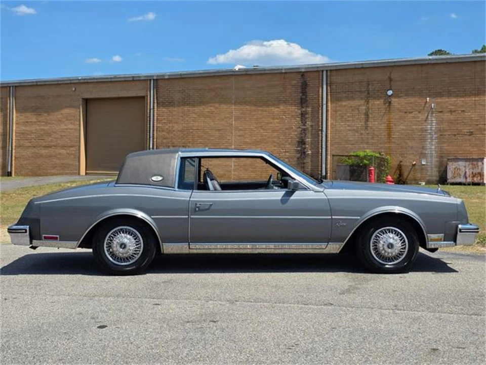 1985 Buick Riviera 4th-7th Gen - Image 6 of 31