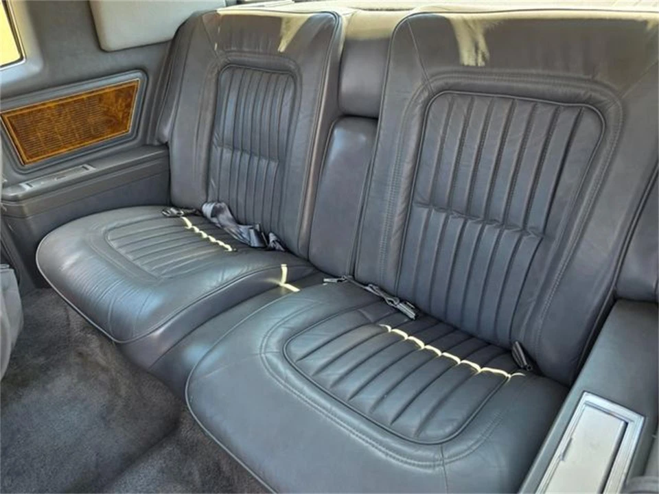 1985 Buick Riviera 4th-7th Gen - Image 26 of 31
