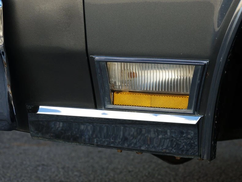 1985 Buick Riviera 4th-7th Gen - Image 13 of 31