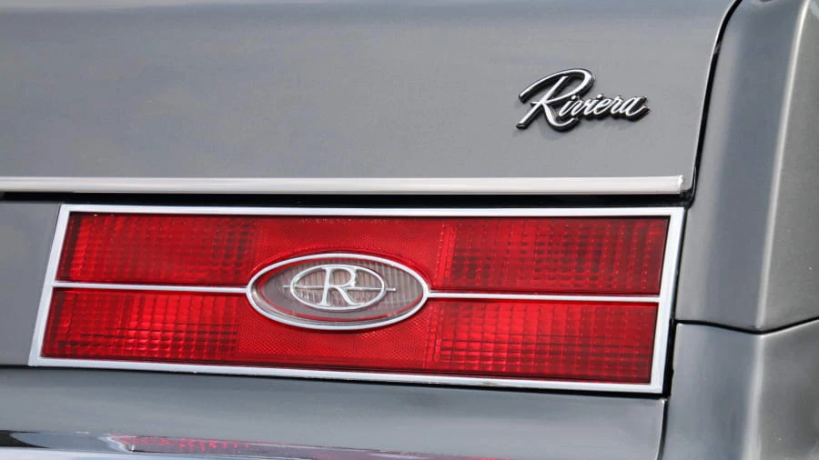 1985 Buick Riviera 4th-7th Gen - Image 11 of 12