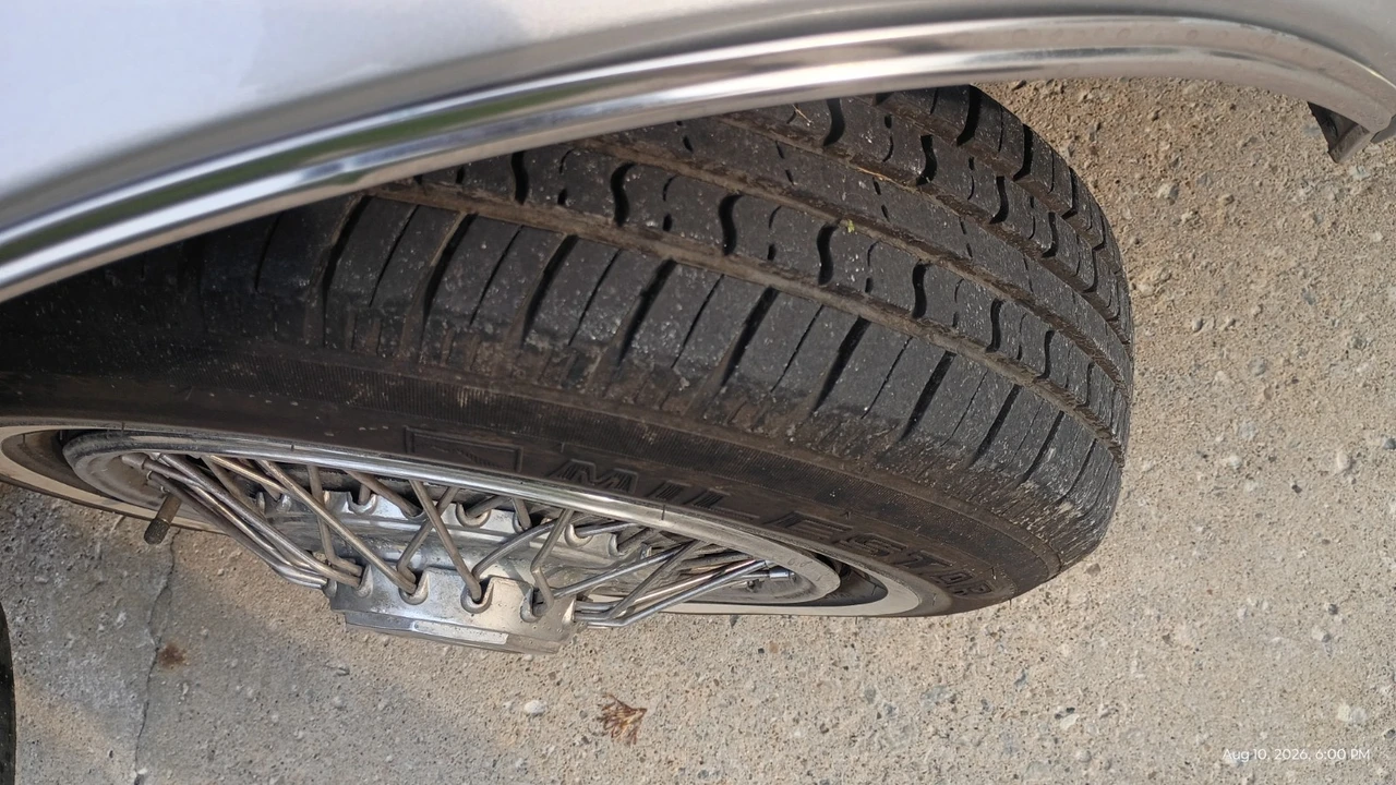 1985 Buick Riviera 4th-7th Gen - Image 6 of 31