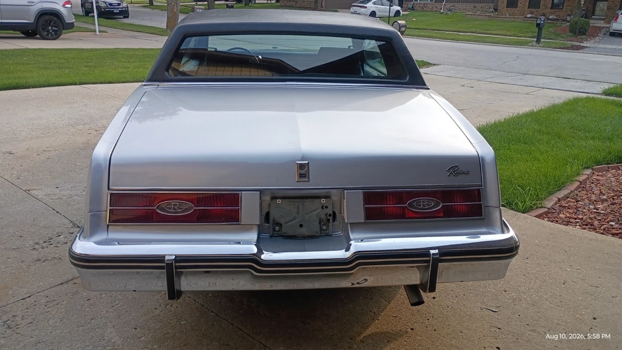 1985 Buick Riviera 4th-7th Gen - Image 5 of 31
