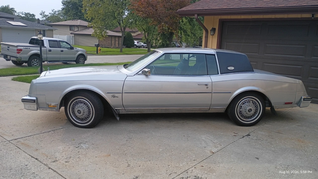 1985 Buick Riviera 4th-7th Gen - Image 3 of 31