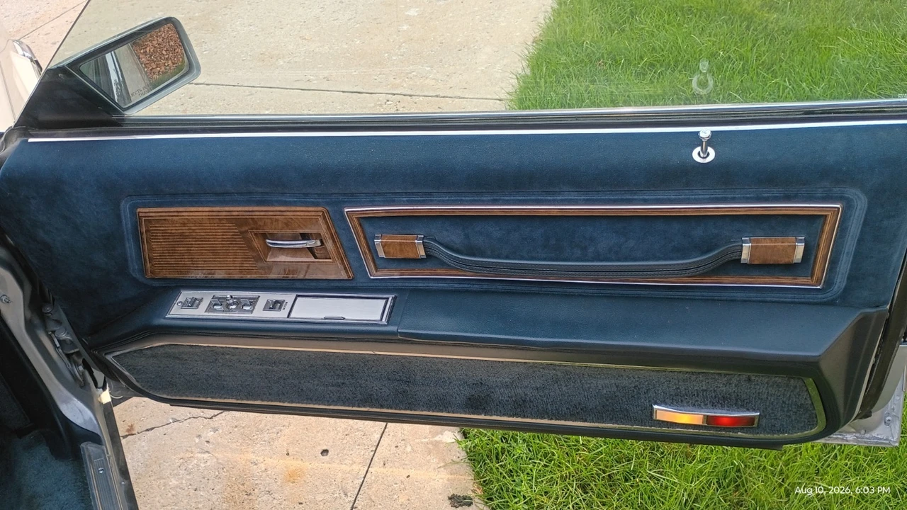 1985 Buick Riviera 4th-7th Gen - Image 19 of 31