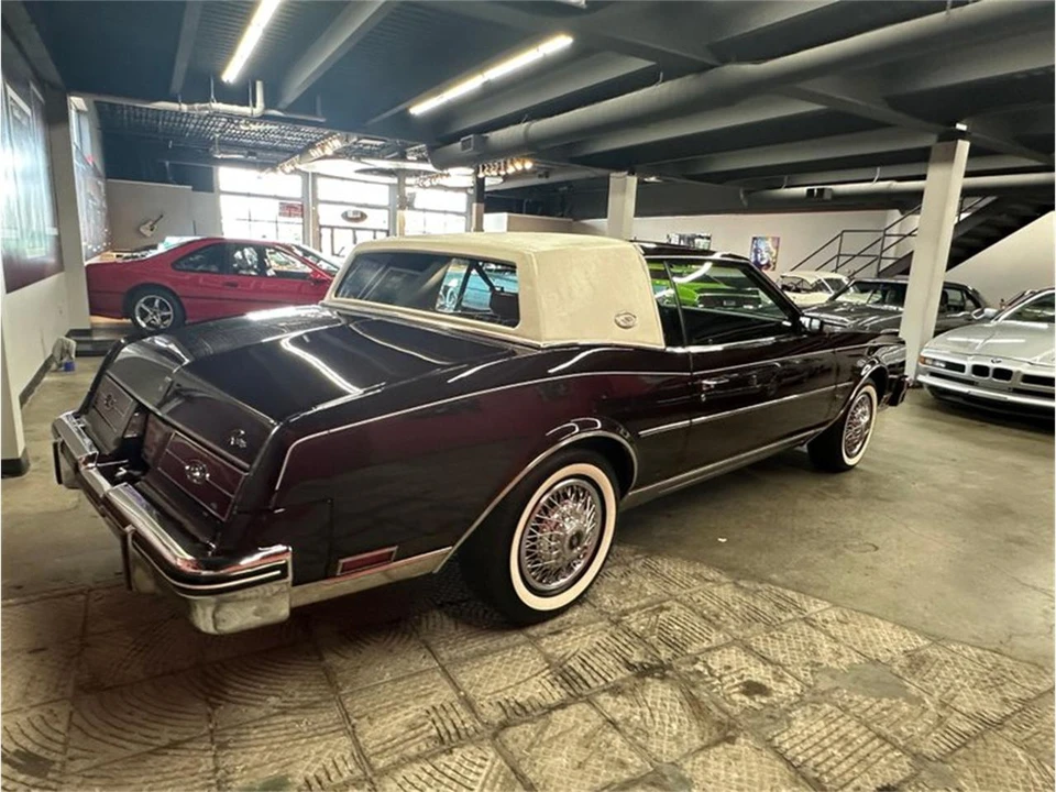 1985 Buick Riviera 4th-7th Gen - Image 19 of 31