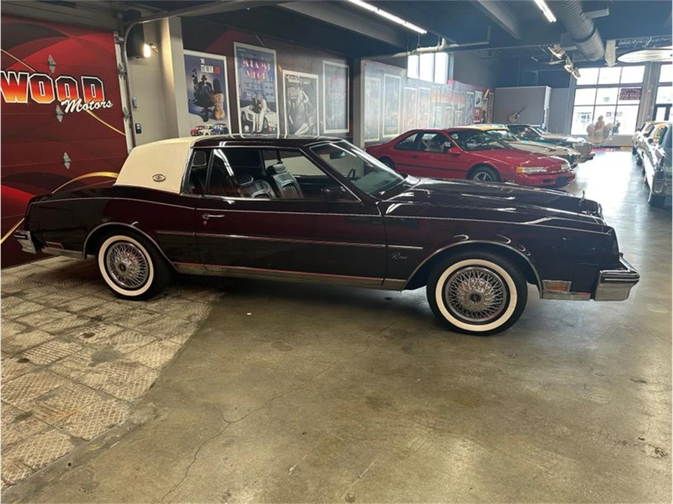 1985 Buick Riviera 4th-7th Gen - Image 13 of 31