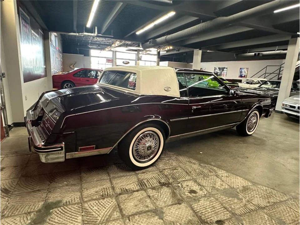 1985 Buick Riviera 4th-7th Gen - Image 20 of 31