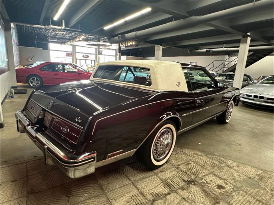1985 Buick Riviera 4th-7th Gen - Image 18 of 31