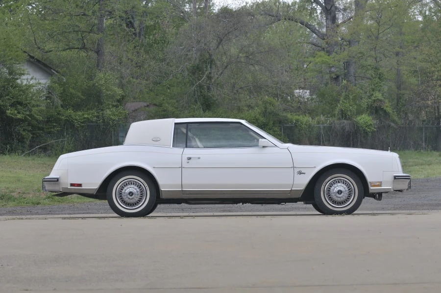 1985 Buick Riviera 4th-7th Gen - Image 3 of 9