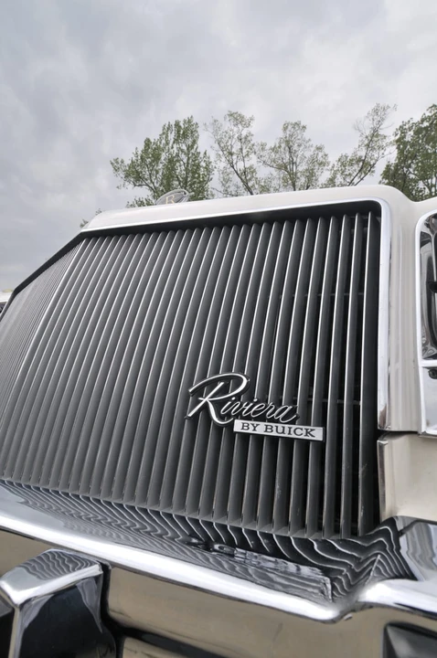 1985 Buick Riviera 4th-7th Gen - Image 5 of 9