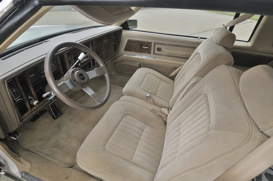 1985 Buick Riviera 4th-7th Gen - Image 8 of 9