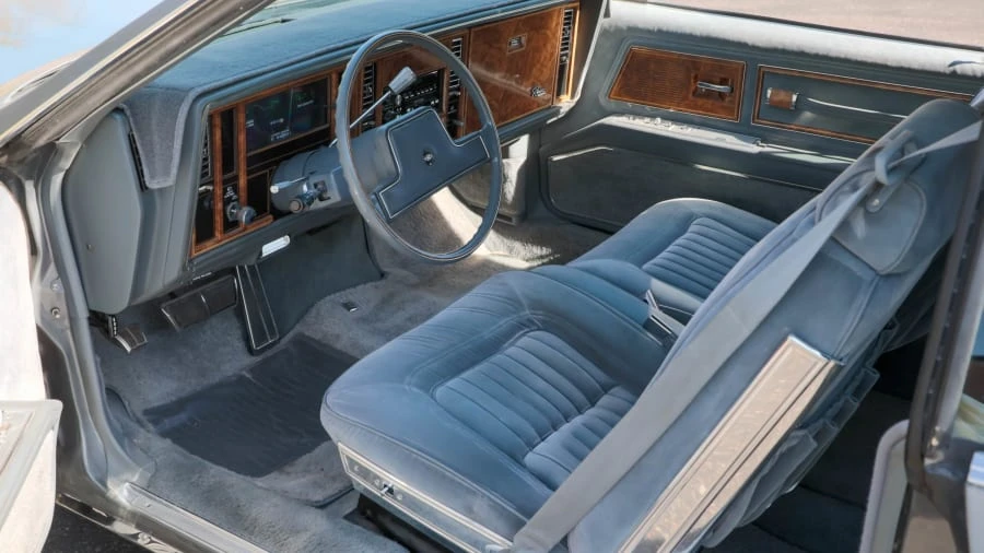 1985 Buick Riviera 4th-7th Gen - Image 4 of 20