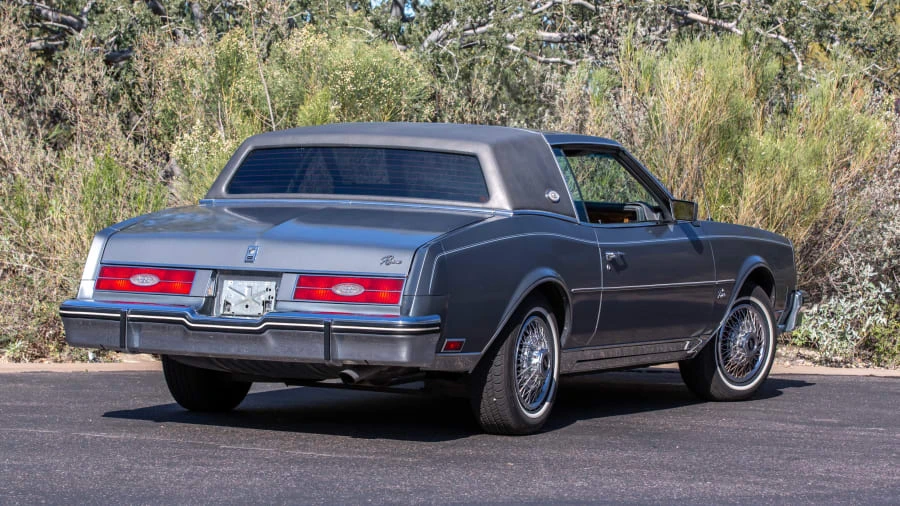 1985 Buick Riviera 4th-7th Gen - Image 13 of 20