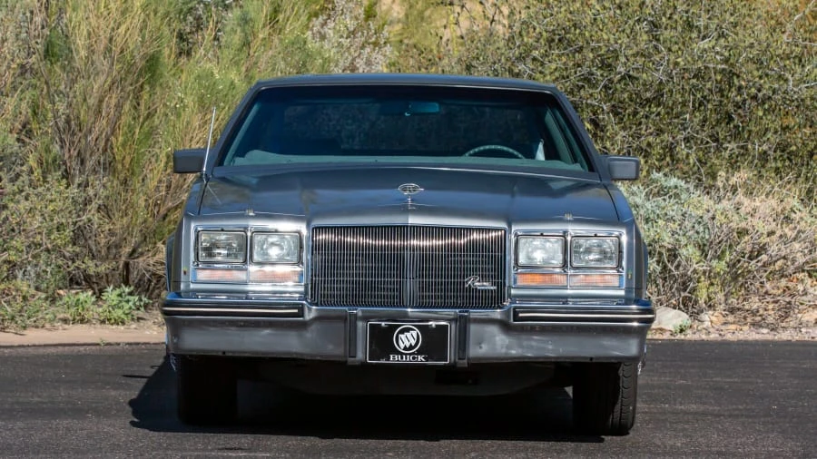 1985 Buick Riviera 4th-7th Gen - Image 14 of 20