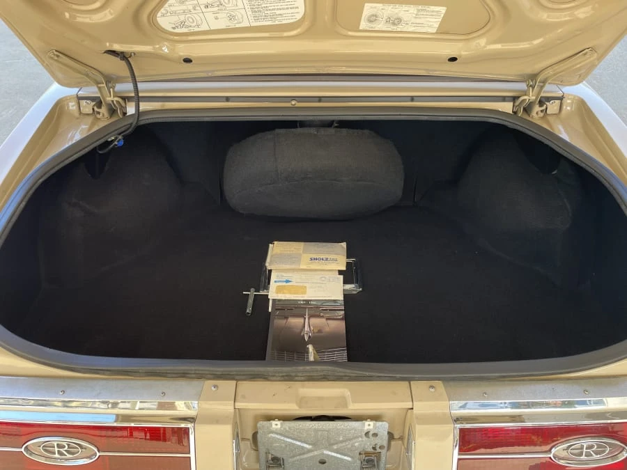 1985 Buick Riviera 4th-7th Gen - Image 25 of 26
