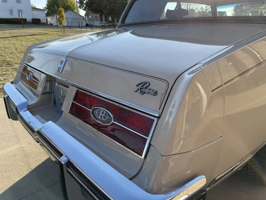 1985 Buick Riviera 4th-7th Gen - Image 9 of 26