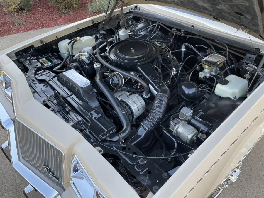 1985 Buick Riviera 4th-7th Gen - Image 24 of 26