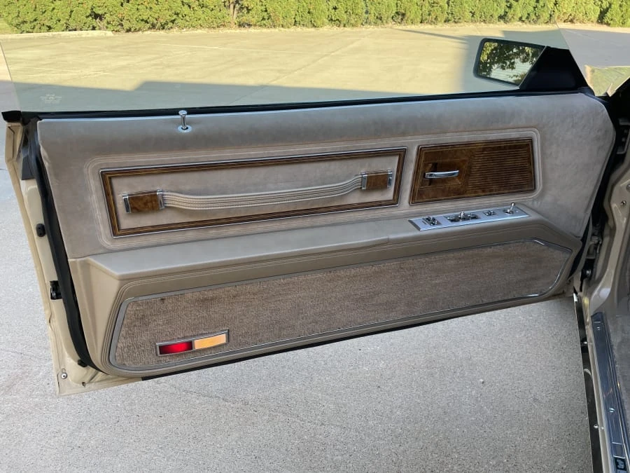 1985 Buick Riviera 4th-7th Gen - Image 16 of 26