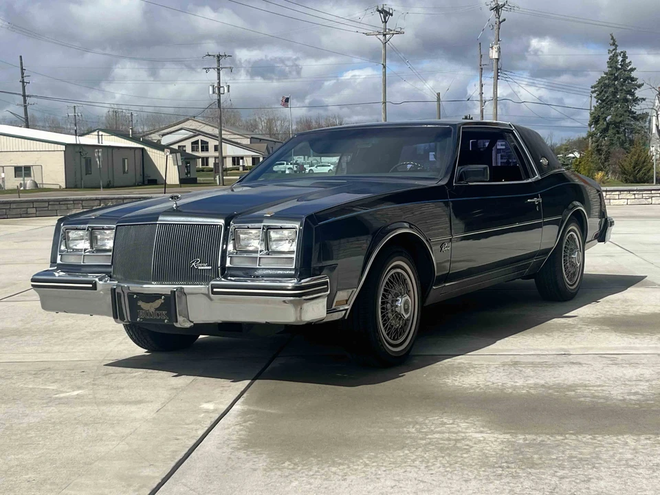 1985 Buick Riviera 4th-7th Gen - Image 8 of 31