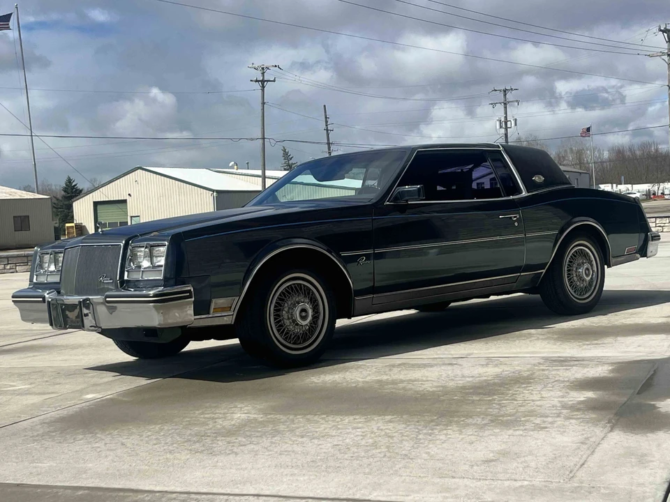 1985 Buick Riviera 4th-7th Gen - Image 7 of 31