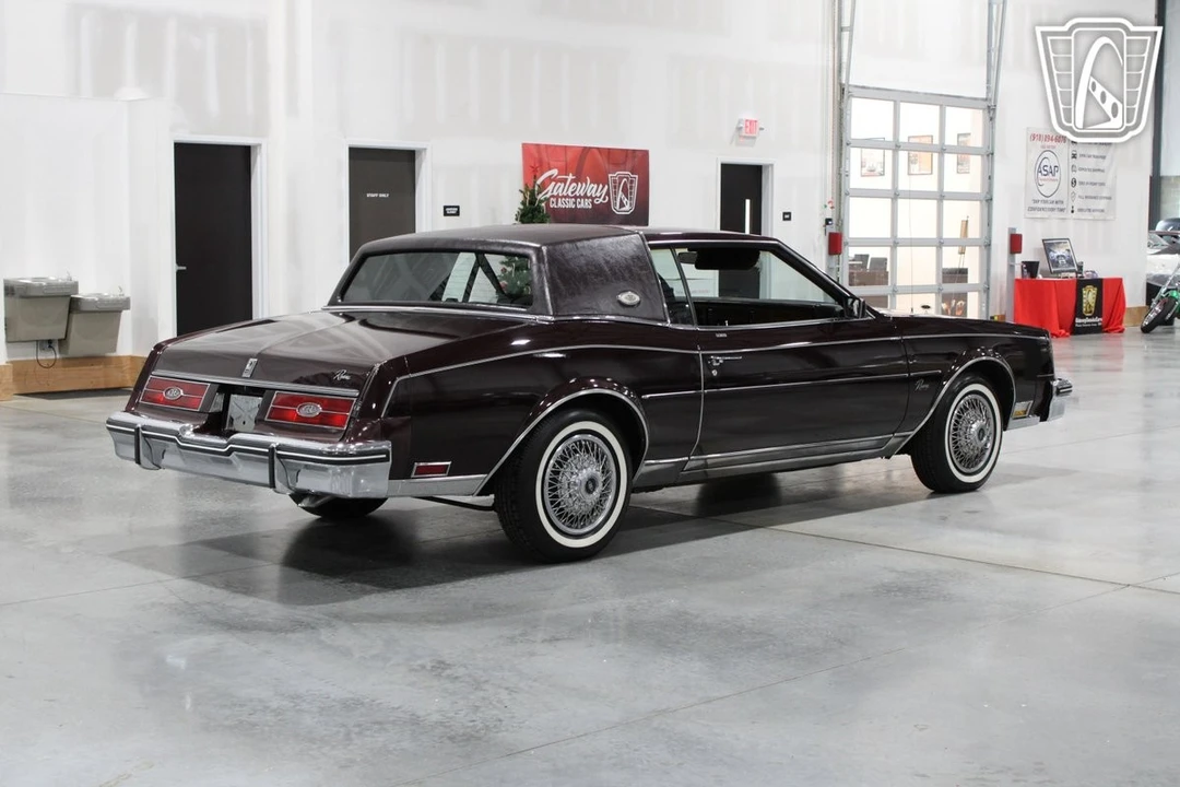 1985 Buick Riviera 4th-7th Gen - Image 17 of 31