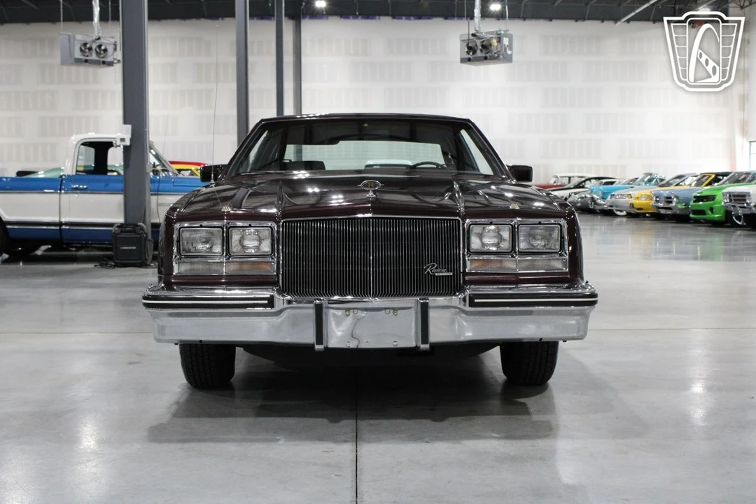 1985 Buick Riviera 4th-7th Gen - Image 28 of 31