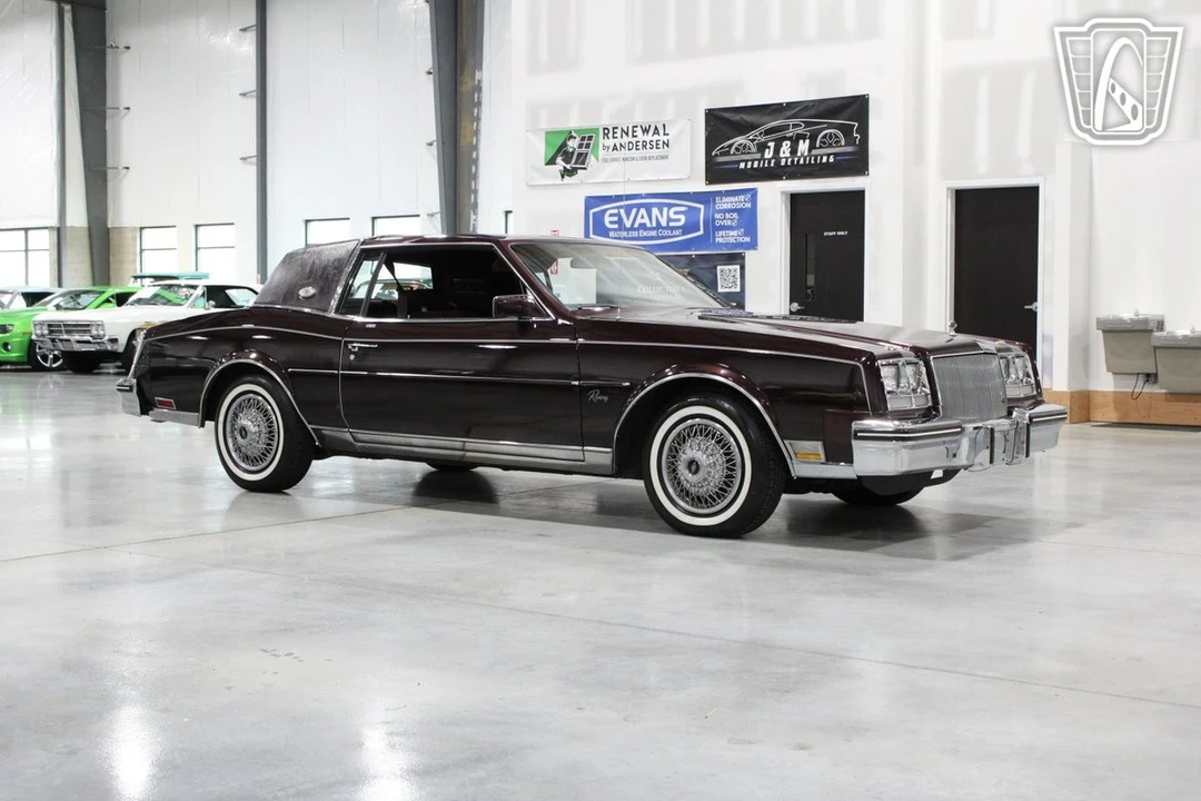 1985 Buick Riviera 4th-7th Gen - Image 27 of 31