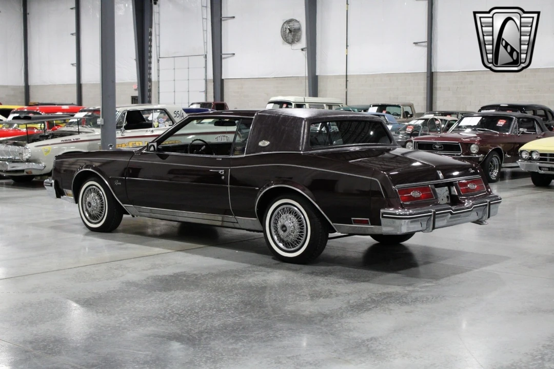 1985 Buick Riviera 4th-7th Gen - Image 4 of 12