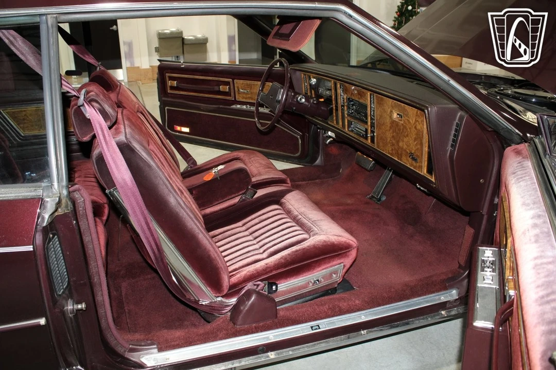 1985 Buick Riviera 4th-7th Gen - Image 8 of 31
