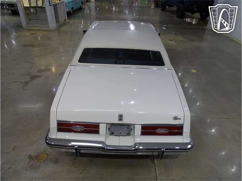 1985 Buick Riviera 4th-7th Gen - Image 12 of 31