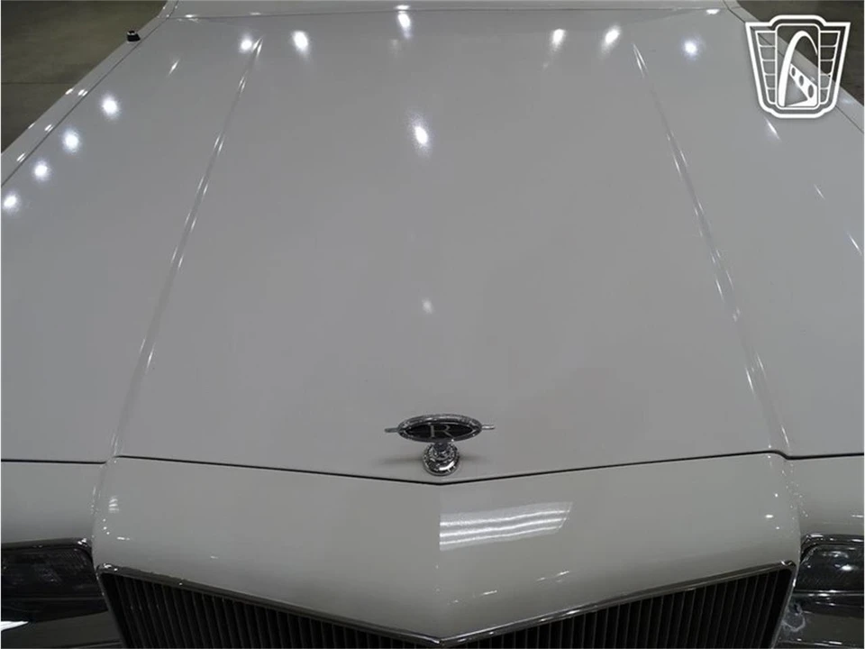 1985 Buick Riviera 4th-7th Gen - Image 27 of 31