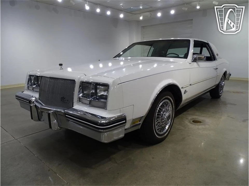 1985 Buick Riviera 4th-7th Gen - Image 4 of 31