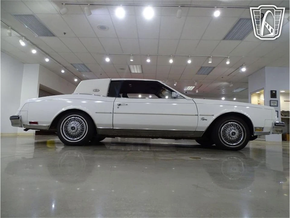 1985 Buick Riviera 4th-7th Gen - Image 20 of 31