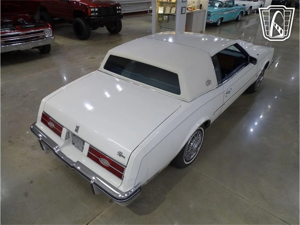 1985 Buick Riviera 4th-7th Gen - Image 15 of 31