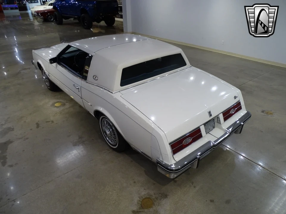 1985 Buick Riviera 4th-7th Gen - Image 5 of 21
