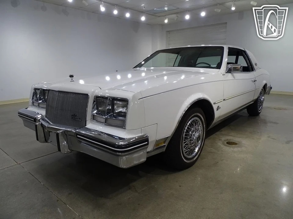 1985 Buick Riviera 4th-7th Gen - Image 5 of 12