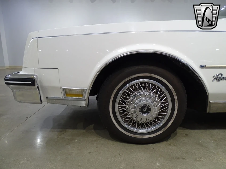1985 Buick Riviera 4th-7th Gen - Image 15 of 21