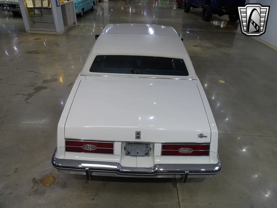 1985 Buick Riviera 4th-7th Gen - Image 7 of 21