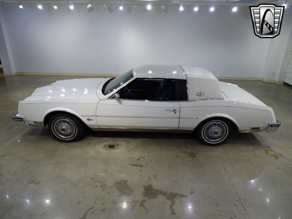 1985 Buick Riviera 4th-7th Gen - Image 4 of 21