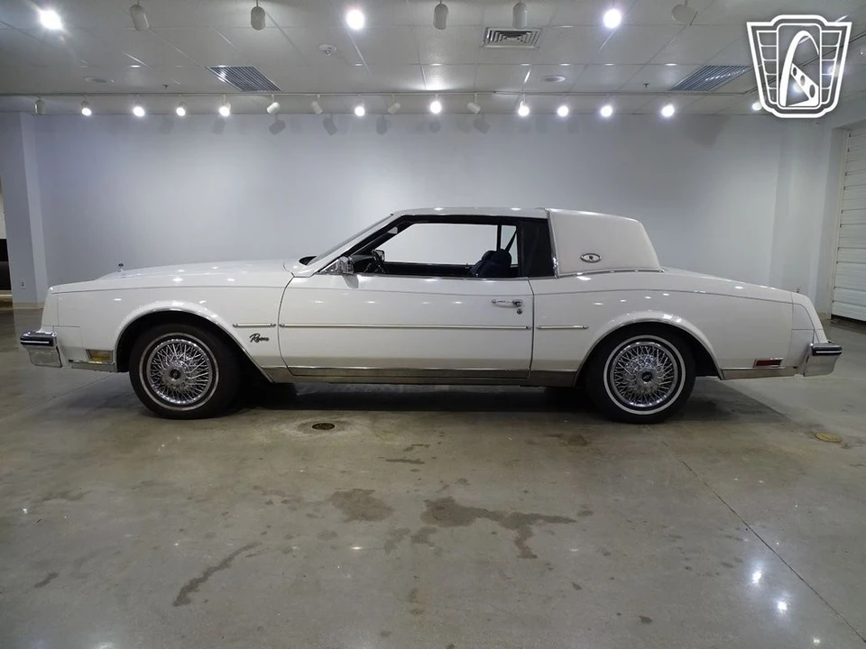 1985 Buick Riviera 4th-7th Gen - Image 8 of 12