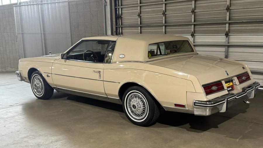 1985 Buick Riviera 4th-7th Gen - Image 3 of 11
