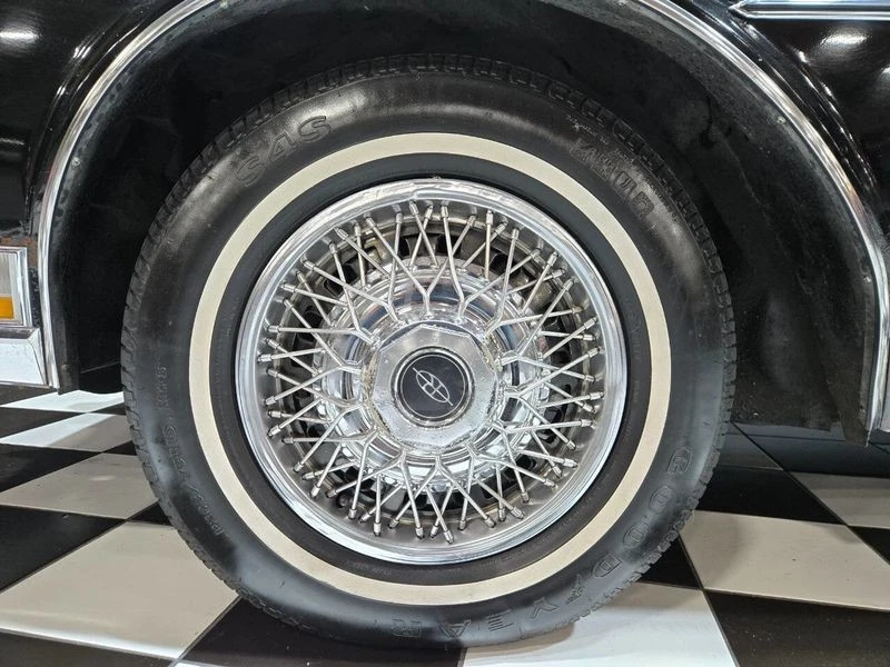 1985 Buick Riviera 4th-7th Gen - Image 6 of 12